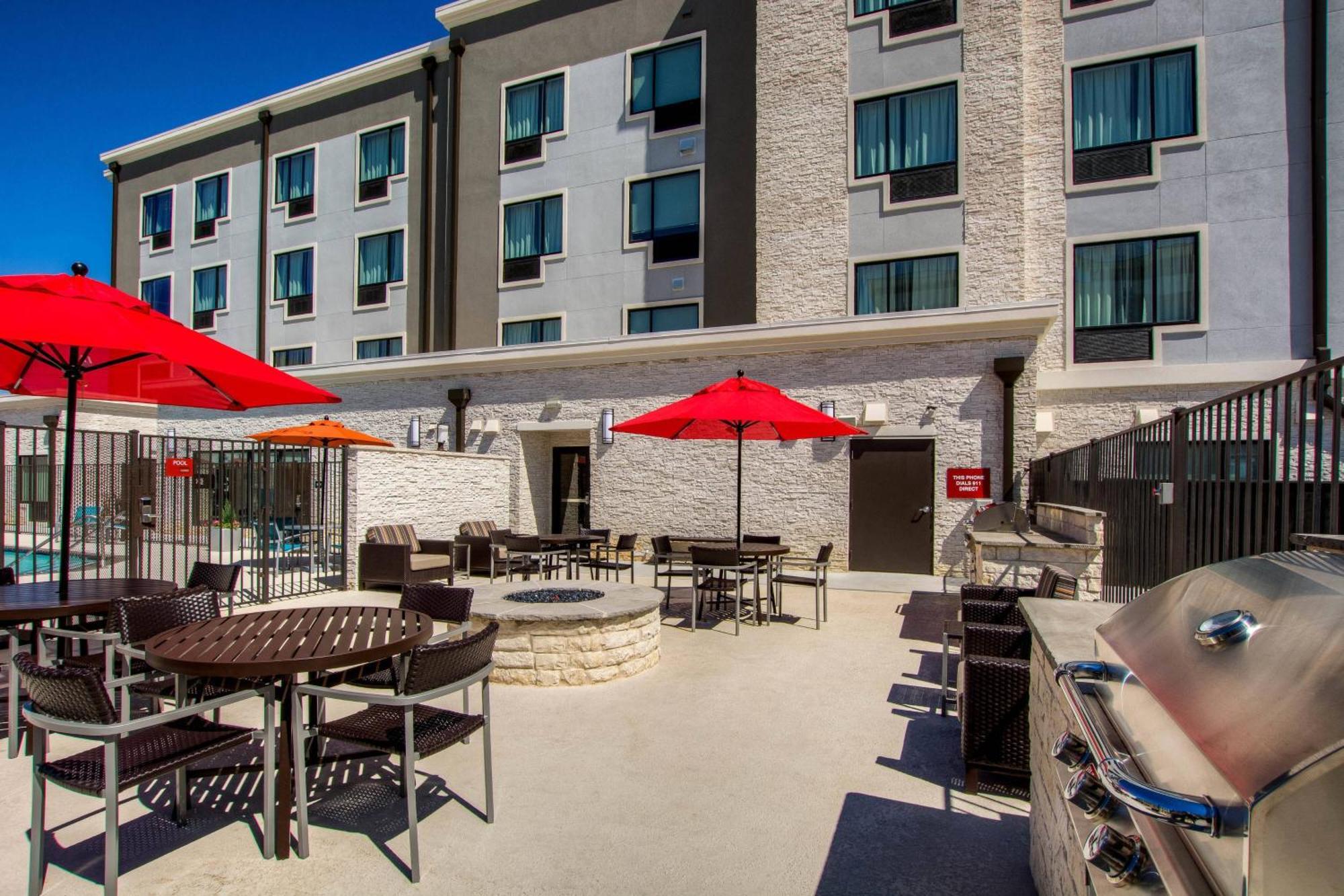 Towneplace Suites By Marriott Waco South Exterior photo