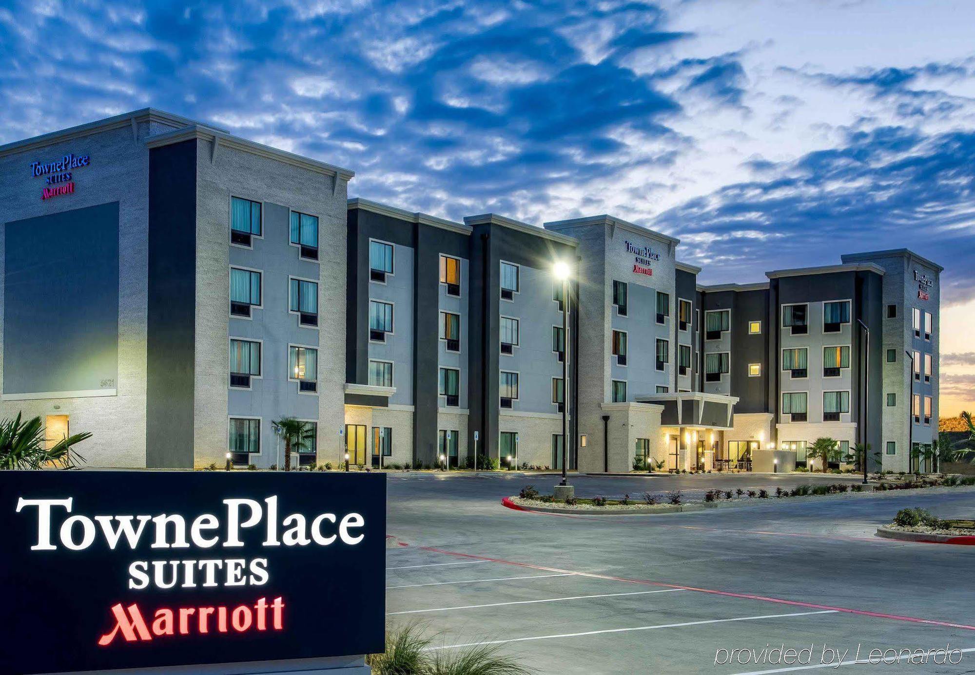 Towneplace Suites By Marriott Waco South Exterior photo