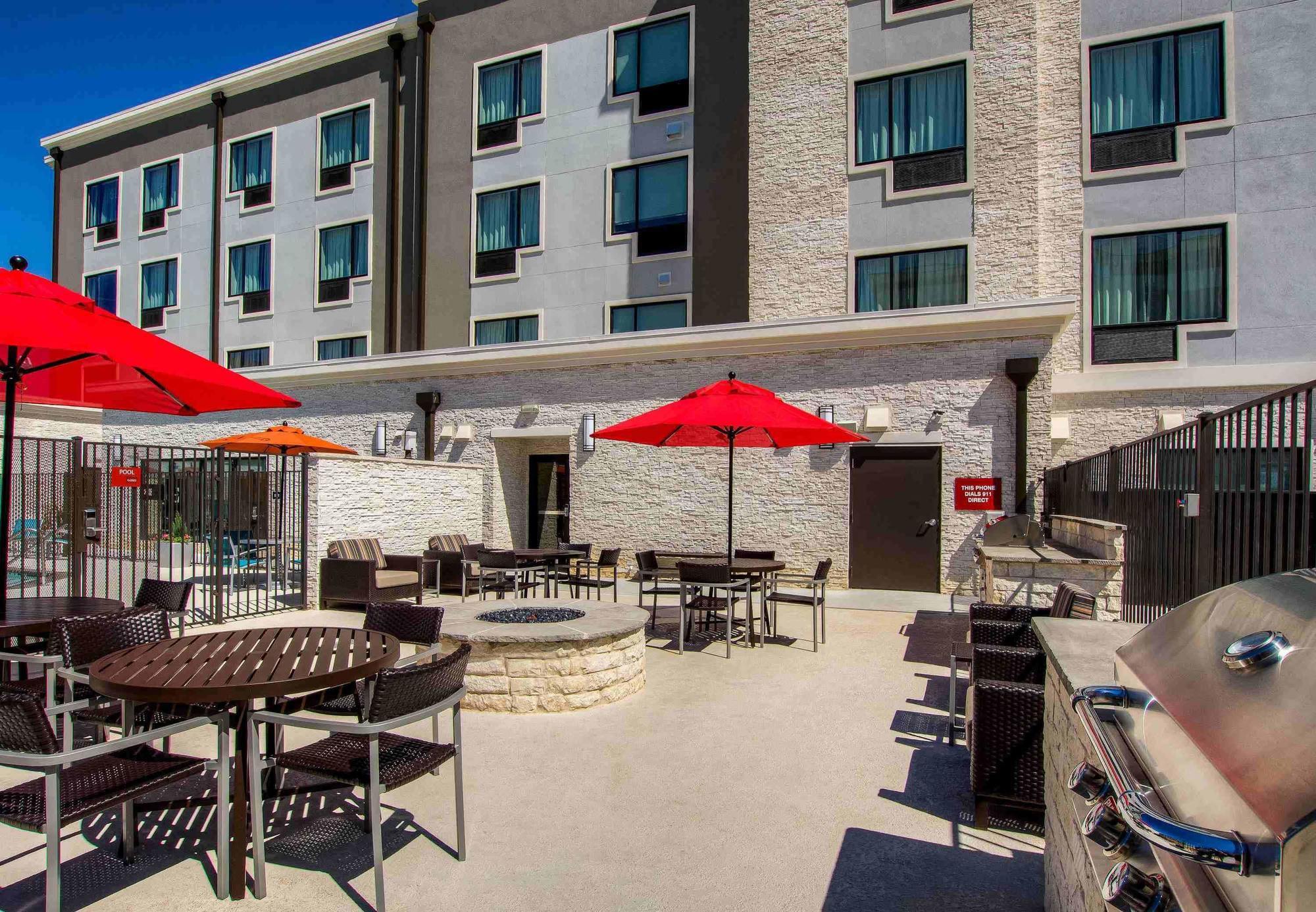 Towneplace Suites By Marriott Waco South Exterior photo